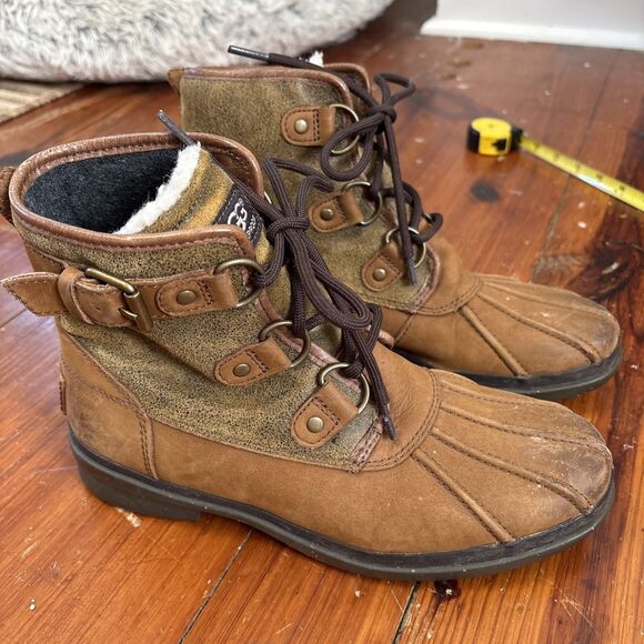 UGG Cecile Brown Waterproof Leather Ankle Duck Boots Fur Felt Lined Size 7 - Picture 1 of 9